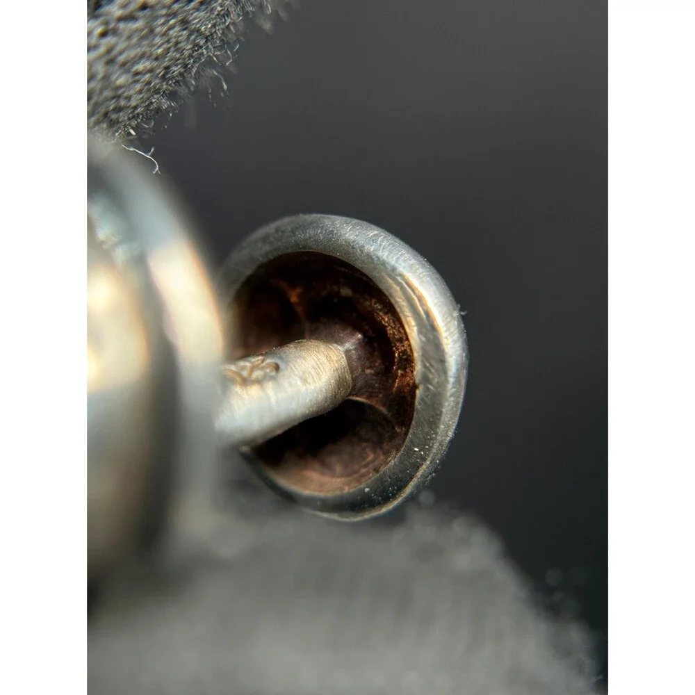 Unbranded sterling silver